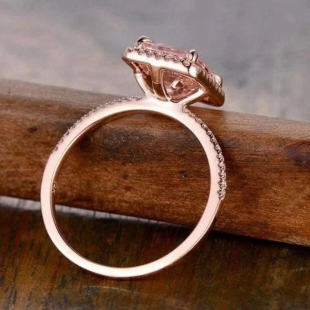 NEW 18K ROSE GOLD MORGANITE HALO DIAMOND RING, CUTE RING, SHINY RING. - Picture 4 of 4